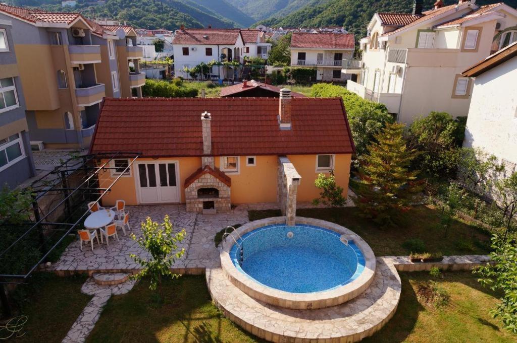 Apartments Apple Cat Montenegro Ko Bijela Eksteriør billede