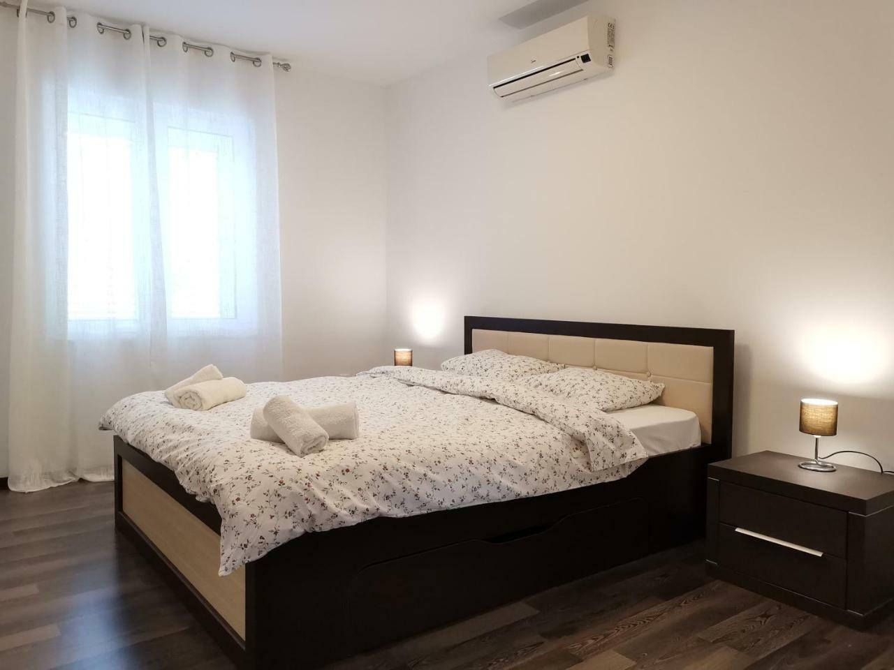 Apartments Apple Cat Montenegro Ko Bijela Eksteriør billede